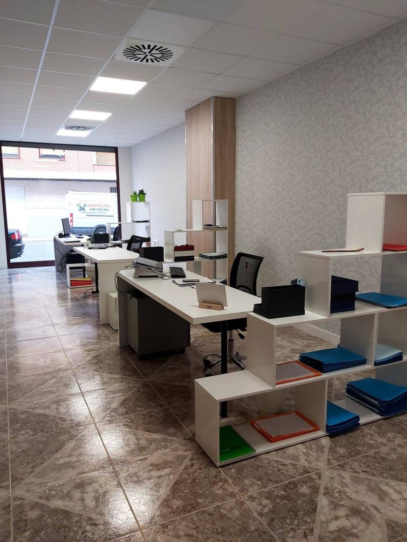 Workspace at the MJ Gestores office